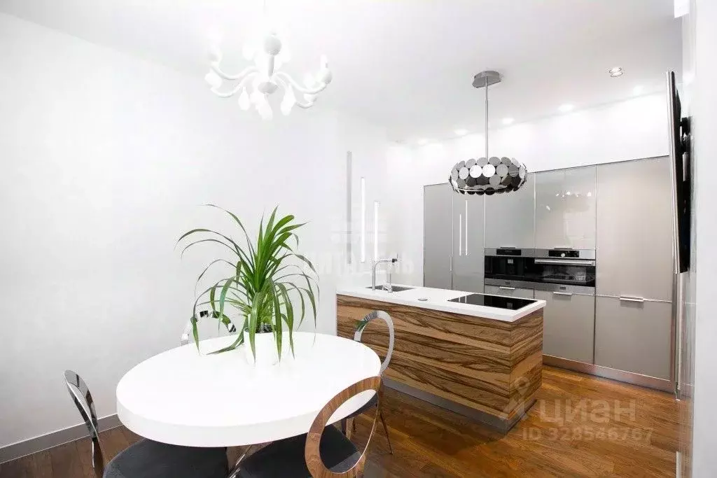 3-к кв. Воронежская область, Воронеж ул. Карла Маркса, 67/2 (115.0 м) - Фото 1