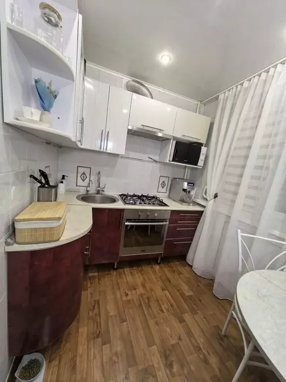 Продаётся 4-к квартира, 60.1 м - Фото 0