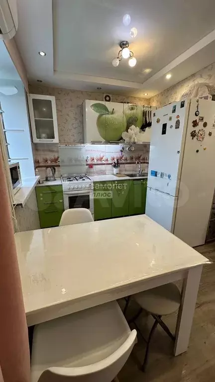 2-к. квартира, 42 м, 5/5 эт. - Фото 0
