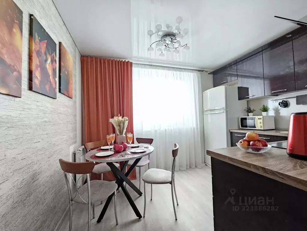 2-к кв. Вологодская область, Череповец просп. Шекснинский, 23 (64.0 м) - Фото 2