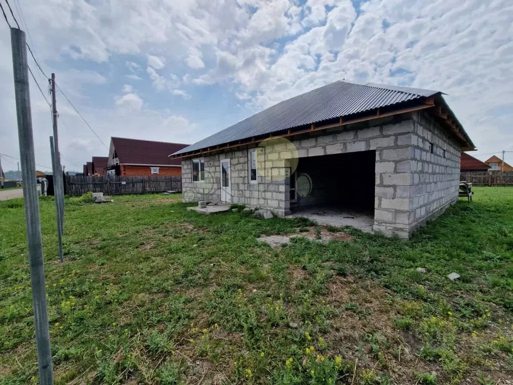 Дом в Иркутская область, Иркутский муниципальный округ, с. Хомутово ... - Фото 1