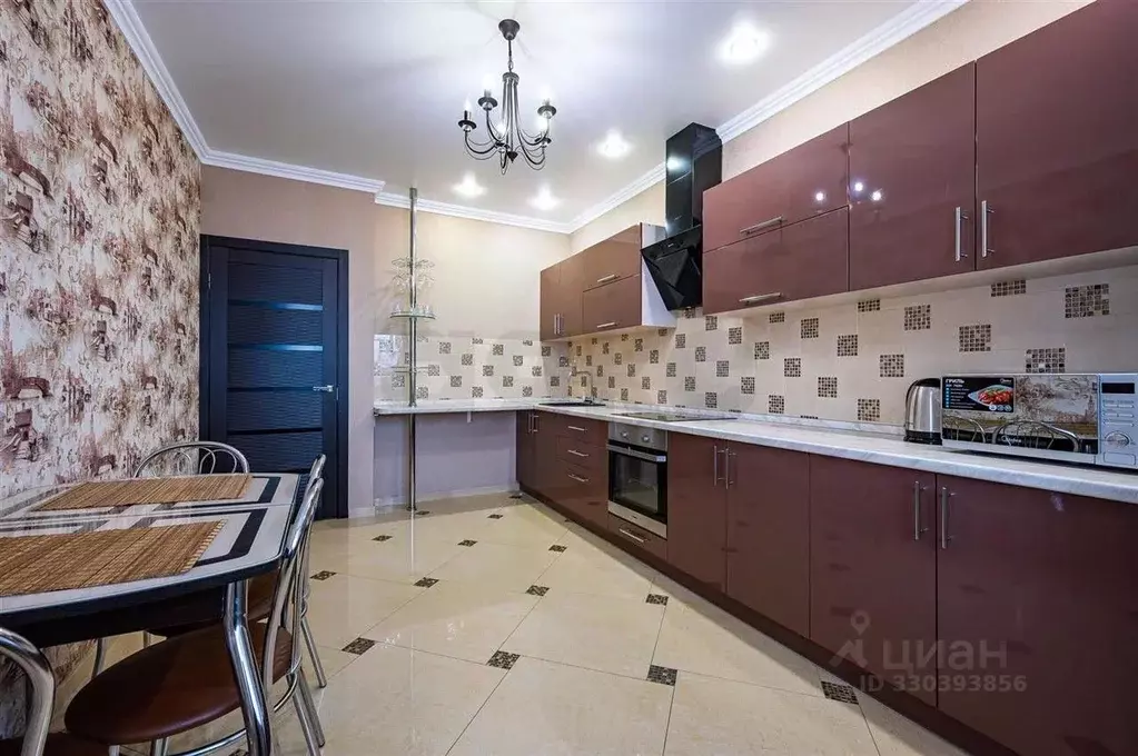 2-к кв. Краснодарский край, Краснодар ул. 9 Мая (70.7 м) - Фото 2