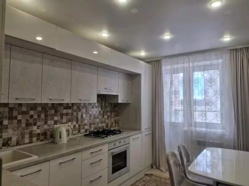 1-к кв. Чувашия, Чебоксары ул. Академика РАН Х.М. Миначева, 17к1 (37.0 ... - Фото 1