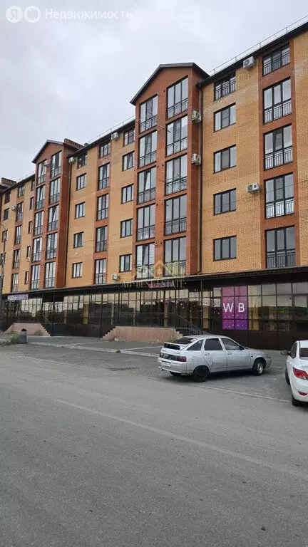 1-комнатная квартира: Владикавказ, улица Билара Кабалоева, 20А (52 м) - Фото 1
