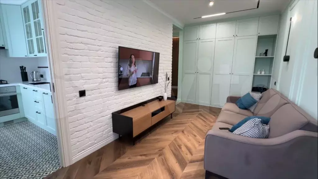 2-к. квартира, 56 м, 6/9 эт. - Фото 0