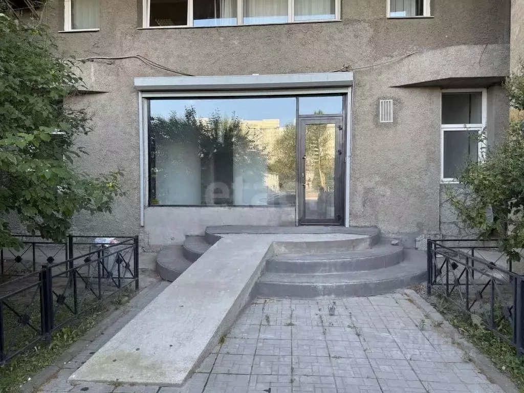 Торговая площадь в Санкт-Петербург ул. Кораблестроителей, 12к1 (204 м) - Фото 2