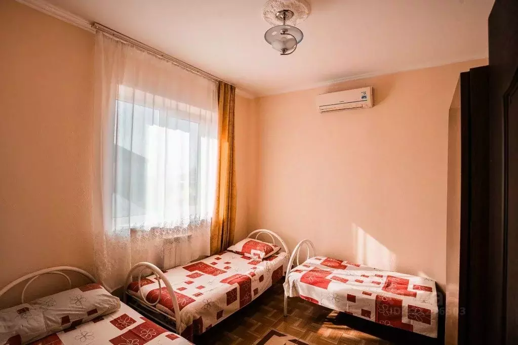 Комната Краснодарский край, Геленджик ул. Розы Люксембург, 26 (12.0 м) - Фото 0