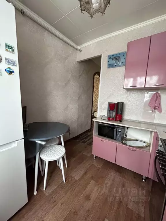 3-к кв. Саратовская область, Саратов Крымский проезд, 8 (56.0 м) - Фото 0