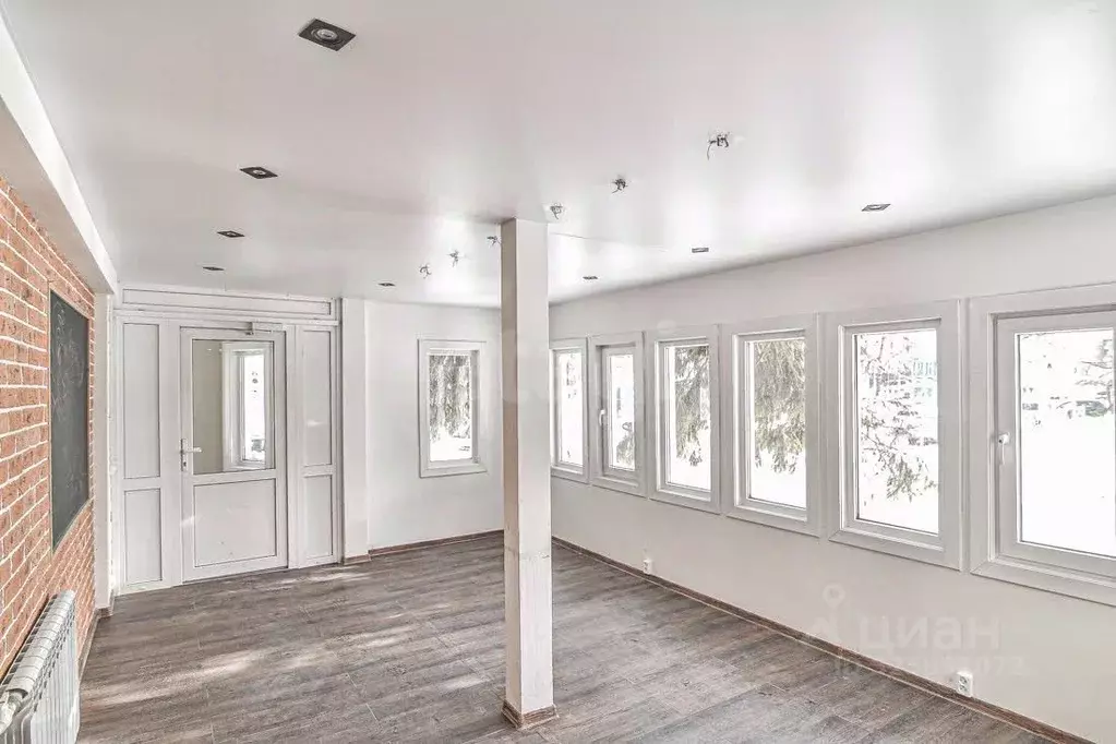 Помещение свободного назначения в Сахалинская область, Южно-Сахалинск ... - Фото 1