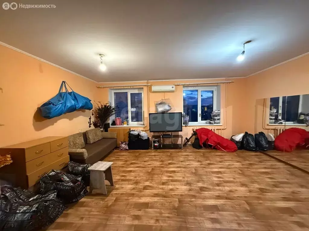 2-комнатная квартира: Энгельс, улица 148-й Черниговской Дивизии, 25 ... - Фото 1