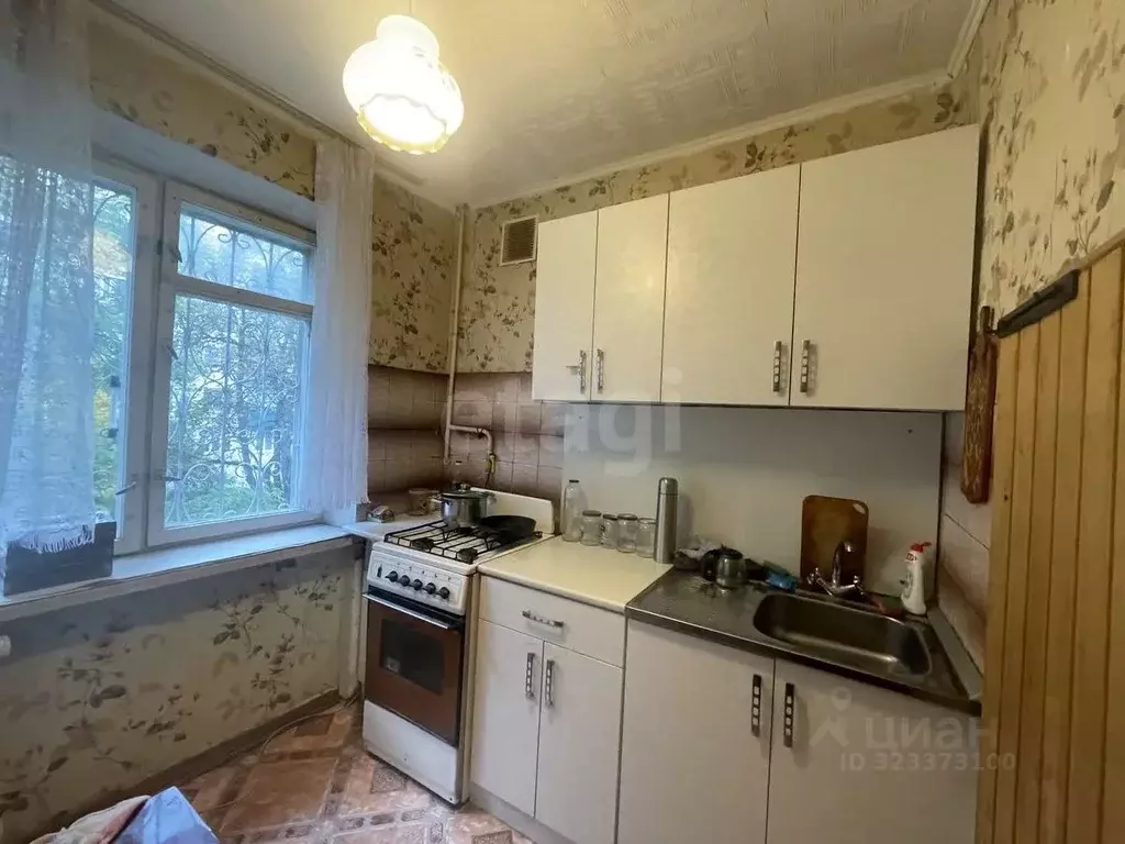 2-к кв. Адыгея, Майкоп Заводская ул., 3 (45.5 м) - Фото 1