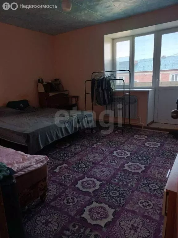 3-комнатная квартира: село Викулово, улица Свободы, 162Б (69.3 м) - Фото 0