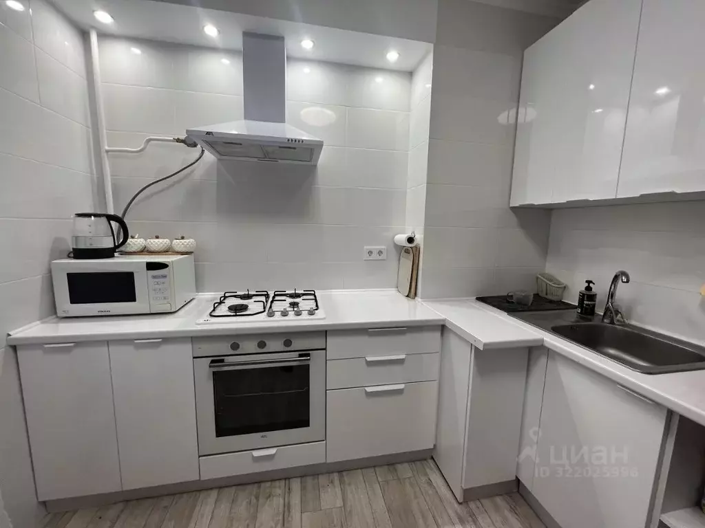3-к кв. Крым, Симферополь ул. Балаклавская, 53 (74.0 м) - Фото 1