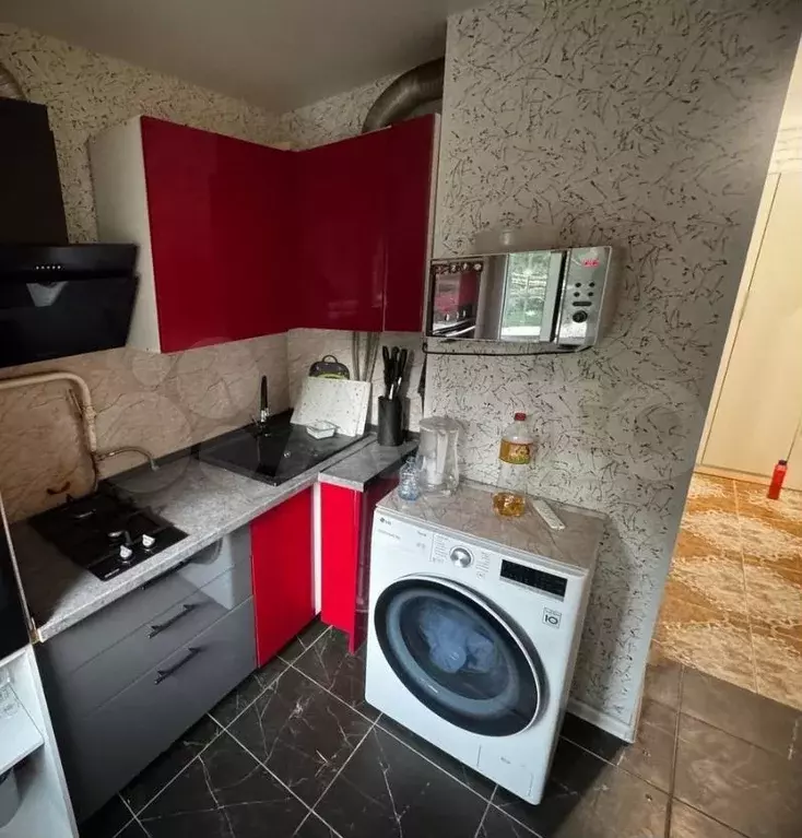 3-к. квартира, 58 м, 1/5 эт. - Фото 0