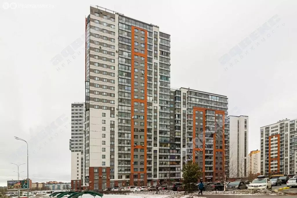 2-комнатная квартира: Санкт-Петербург, Парашютная улица, 25к1 (61.6 м) - Фото 1