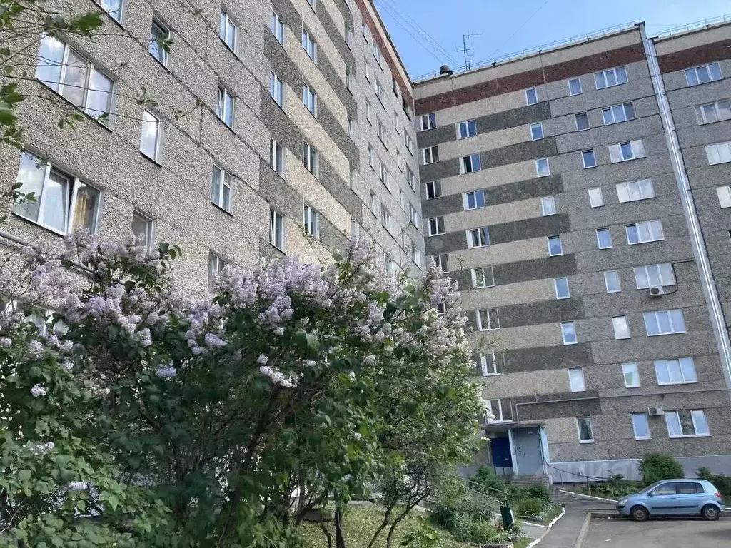 3-к кв. Удмуртия, Ижевск ул. 10 лет Октября, 7 (53.9 м) - Фото 0