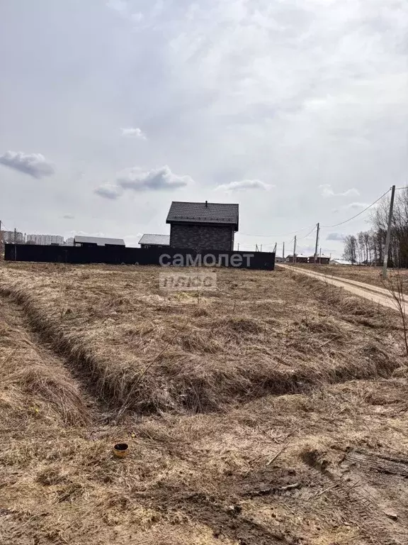 Участок в Московская область, Серпухов городской округ, д. Скрылья  ... - Фото 1