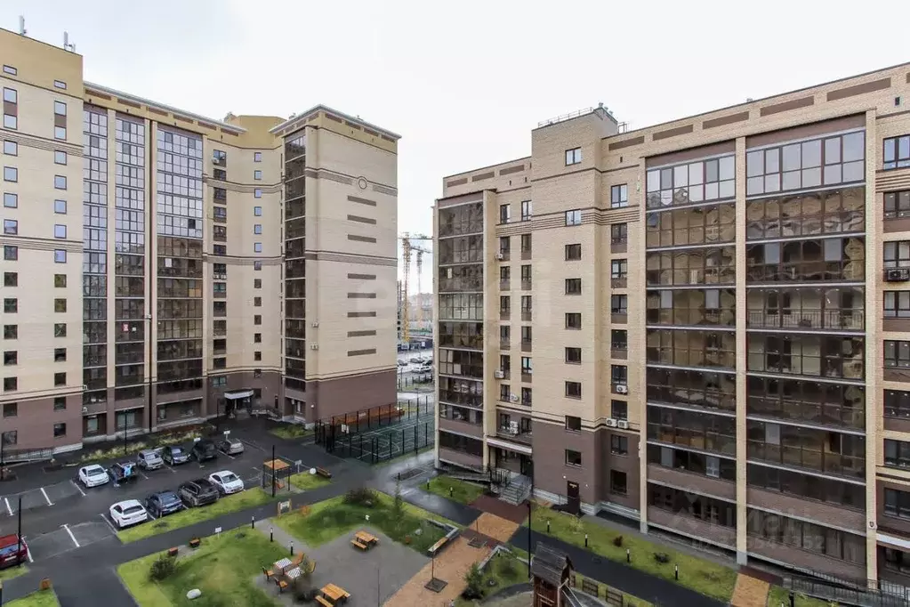 3-к кв. Тюменская область, Тюмень ул. Тимофея Кармацкого, 9к1 (99.8 м) - Фото 1