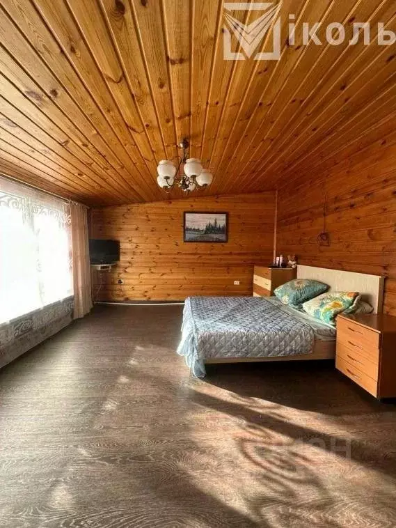 Дом в Иркутская область, Ангарск пл. Ленина (120 м) - Фото 1