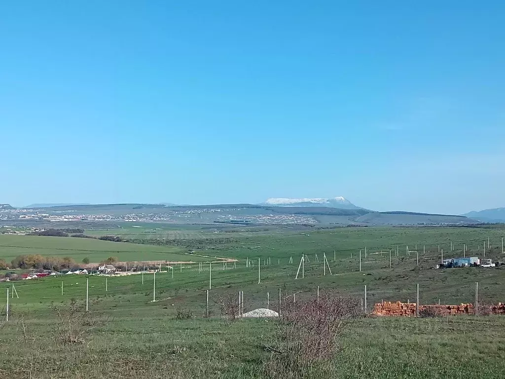 Участок в Крым, Симферопольский район, Чистенское с/пос, с. Камышинка  ... - Фото 2