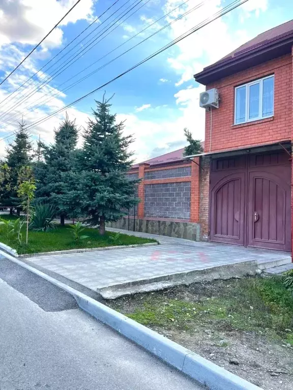 Дом в Северная Осетия, Владикавказ ул. Побежимова (165 м) - Фото 0