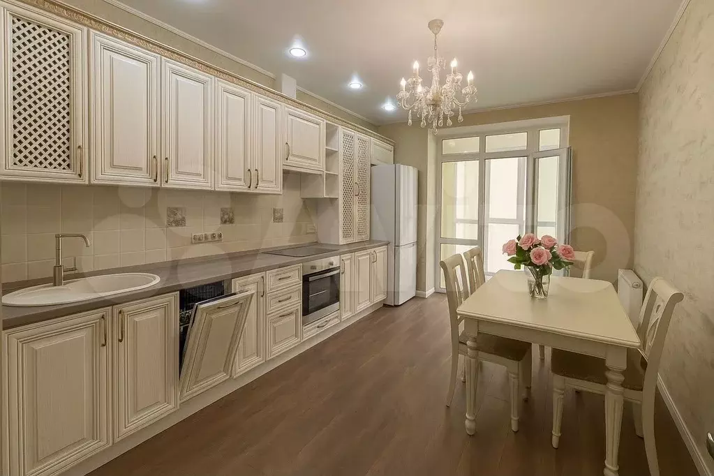 2-к. квартира, 75 м, 3/9 эт. - Фото 0