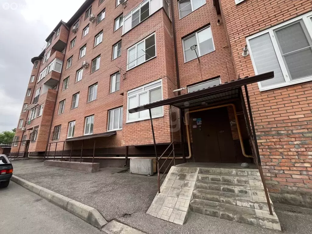 3-комнатная квартира: Владикавказ, улица Зураба Магкаева, 83к1 (74 м) - Фото 1