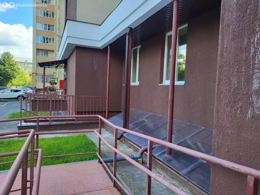 2-комнатная квартира: Иваново, улица Красных Зорь, 8 (79 м) - Фото 1