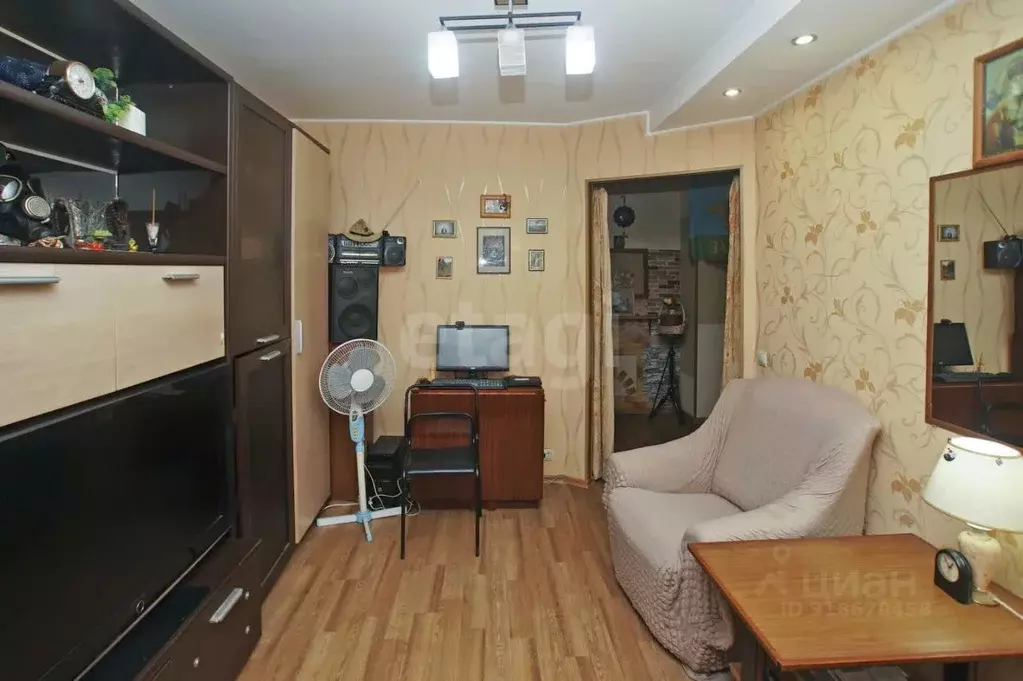 2-к кв. Омская область, Омск просп. Карла Маркса, 85А (41.8 м) - Фото 0
