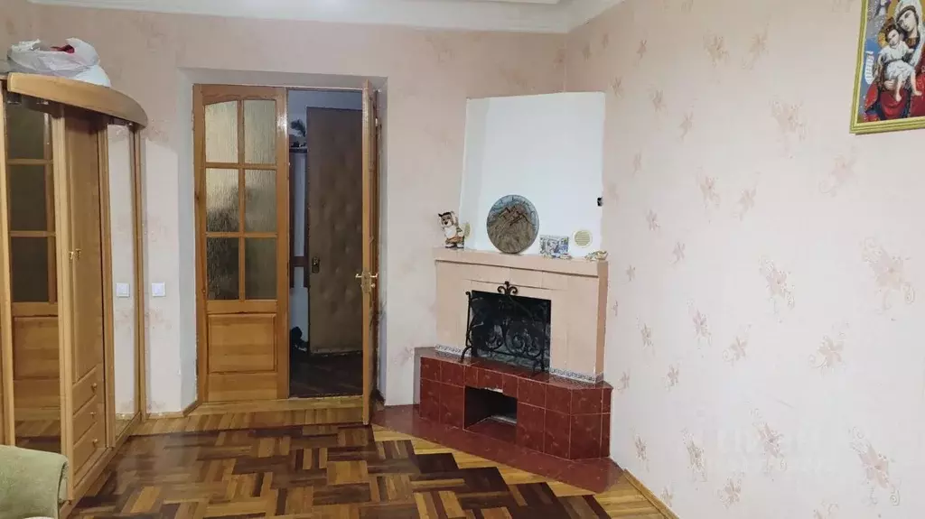 3-к кв. Севастополь ул. Короленко, 2 (70.0 м) - Фото 0
