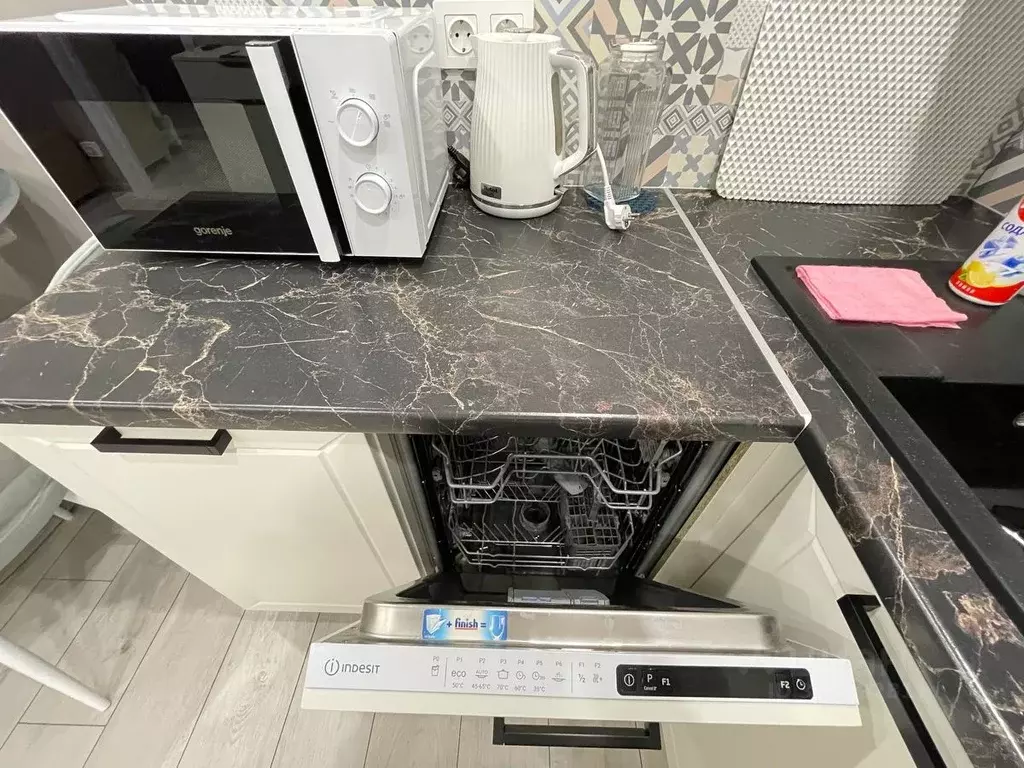 1-к кв. Татарстан, Казань ул. Рашида Нежметдинова, 11к5 (36.0 м) - Фото 2