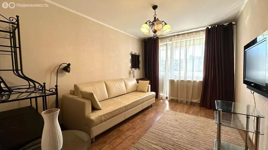 2-комнатная квартира: Гатчина, улица Киргетова, 15 (44.1 м) - Фото 1