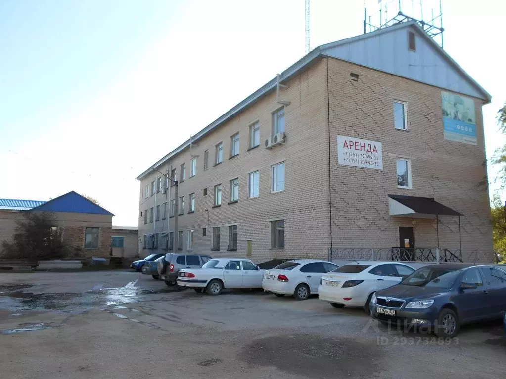 Помещение свободного назначения в Челябинская область, с. Варна ул. ... - Фото 2