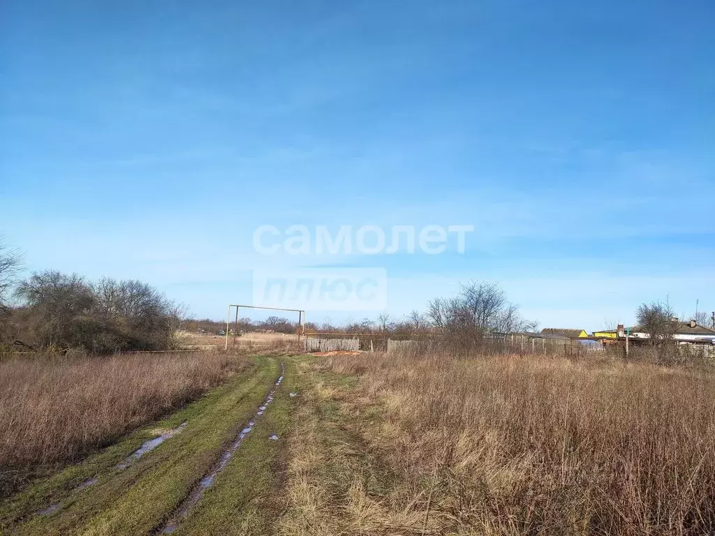 Участок в Краснодарский край, Абинский район, Ахтырское городское ... - Фото 1