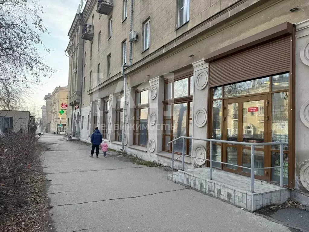 Торговая площадь (818 м) - Фото 2