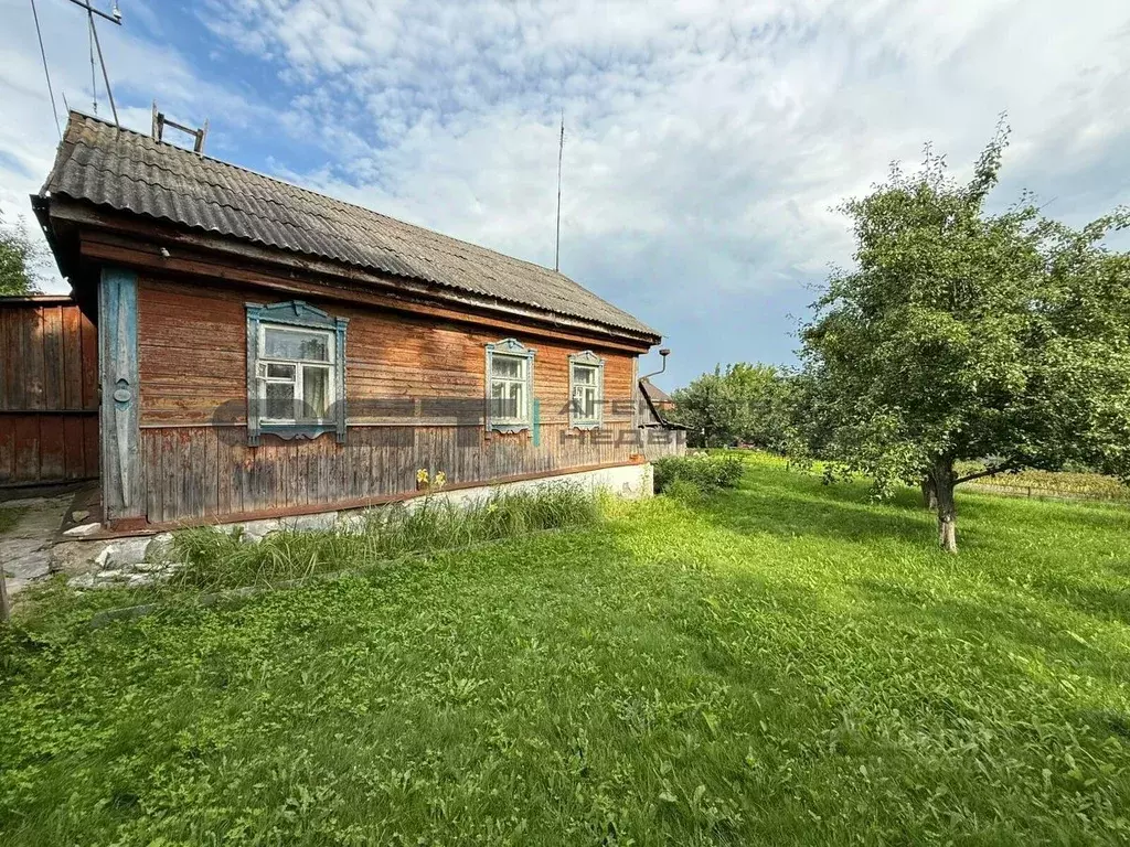 Дом в Тульская область, пос. Дубна ул. Дружбы, 1 (50 м) - Фото 1