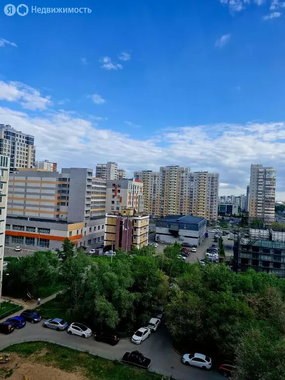 3-комнатная квартира: Казань, улица Бондаренко, 22 (66 м) - Фото 1