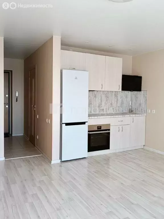 Квартира-студия: Новосибирск, Большевистская улица, 104 (29.6 м) - Фото 1
