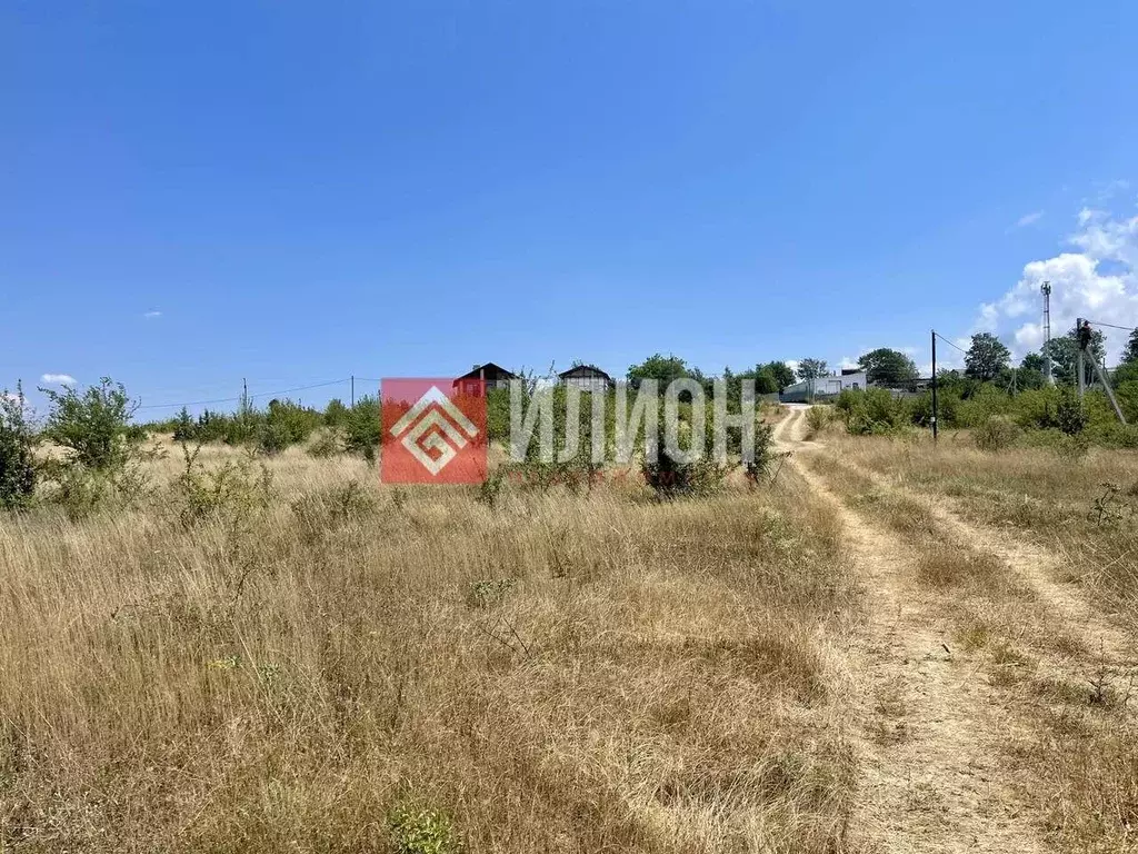 Участок в Севастополь с. Орлиное,  (18.0 сот.) - Фото 1