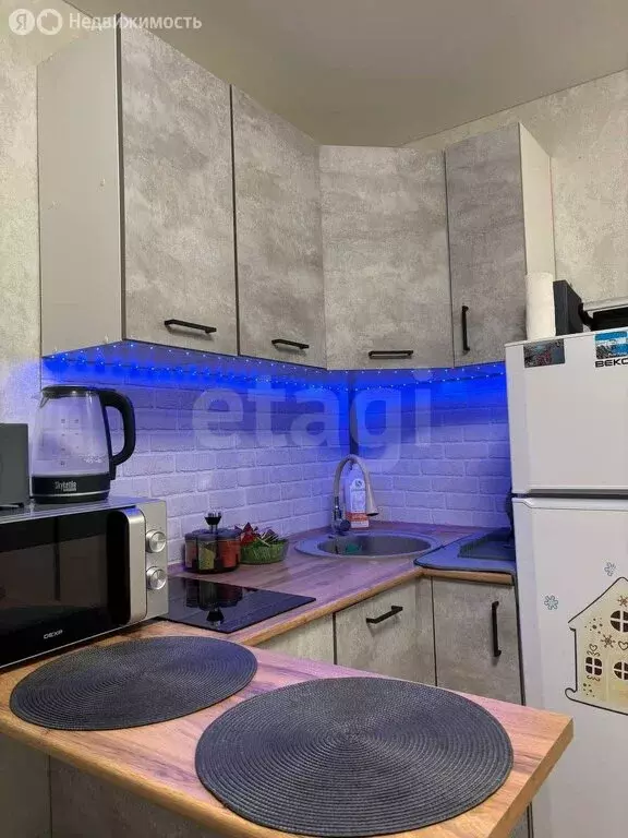 Квартира-студия: Нижний Новгород, улица Бекетова, 8 (18.5 м) - Фото 1