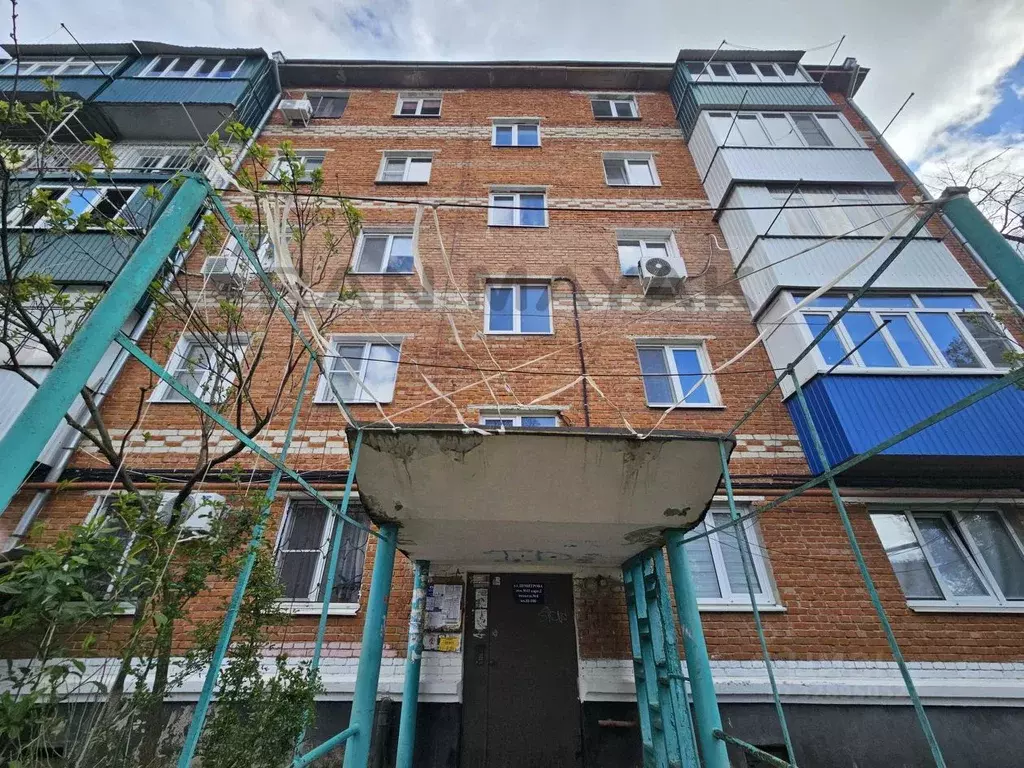 3-к кв. Адыгея, Майкоп ул. Димитрова, 11/4 (49.3 м) - Фото 1