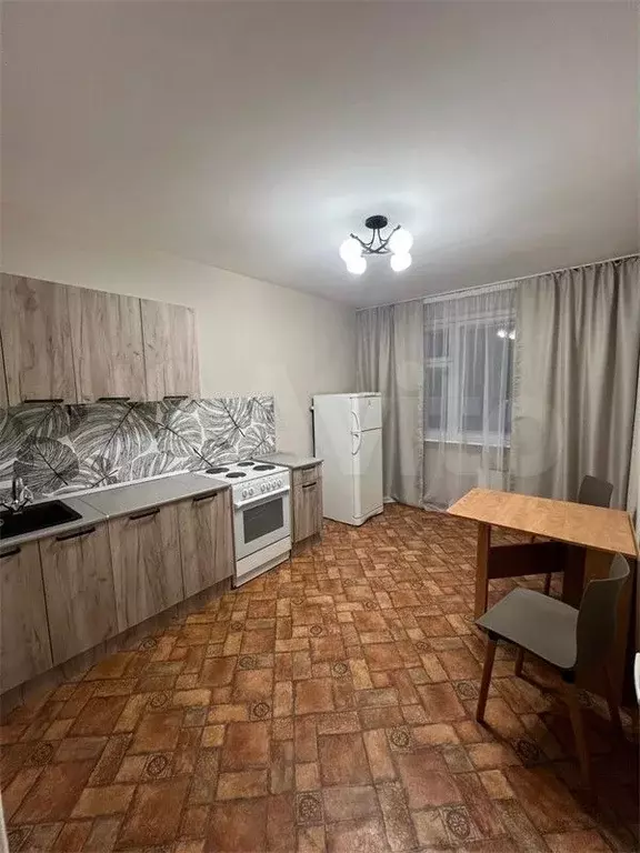 2-к. квартира, 64 м, 2/17 эт. - Фото 0