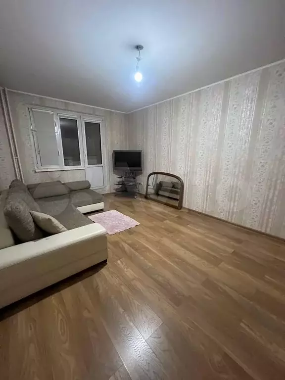 2-к. квартира, 55 м, 5/17 эт. - Фото 0