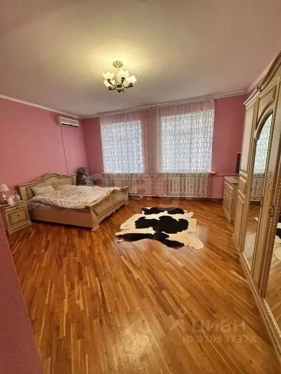 Дом в Ростовская область, Батайск ул. Можайского (330 м) - Фото 0