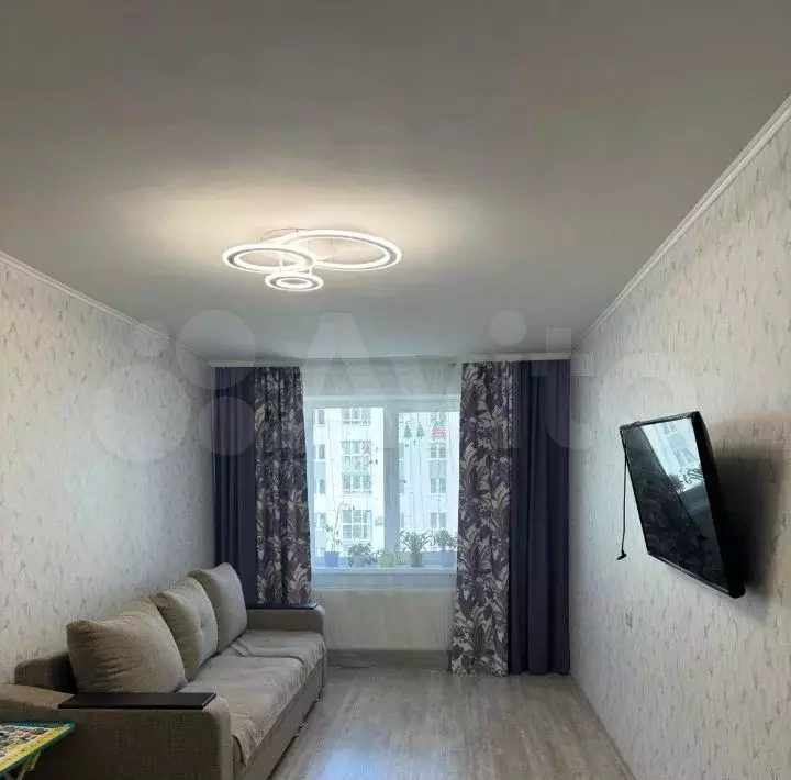 2-к. квартира, 52 м, 4/9 эт. - Фото 1