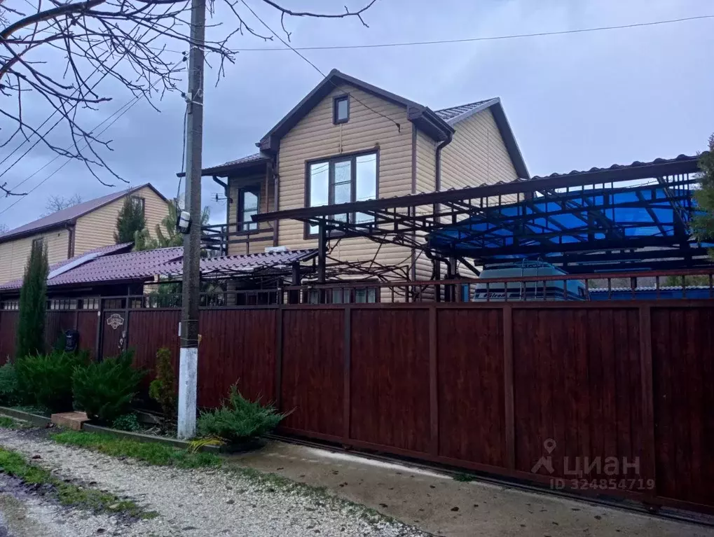 Дом в Краснодарский край, Геленджик городской округ, с. Возрождение ... - Фото 2