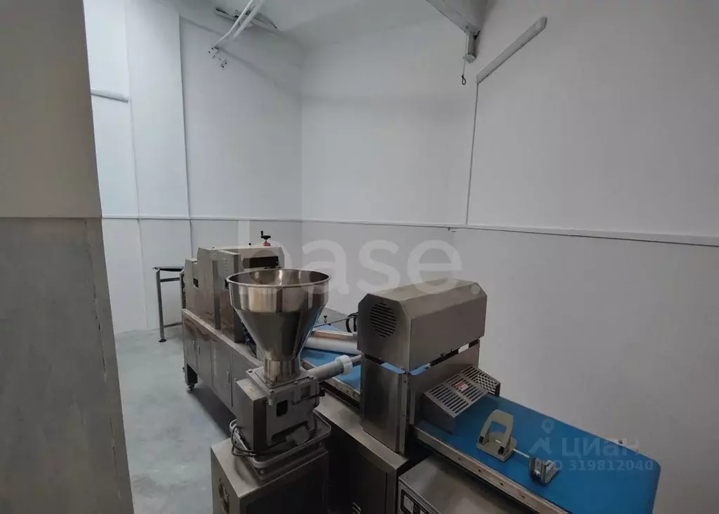 Производственное помещение в Краснодарский край, Армавир ул. Розы ... - Фото 2