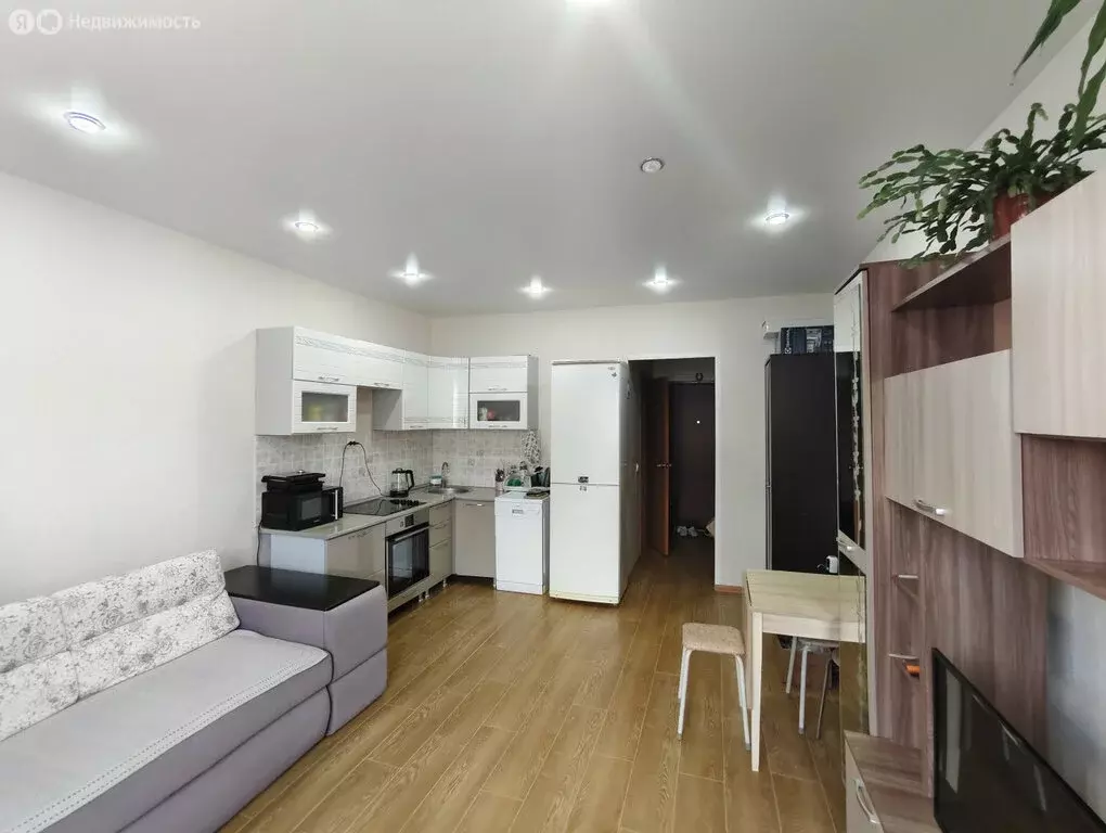 Квартира-студия: Сыктывкар, Станционная улица, 110 (28.4 м) - Фото 1