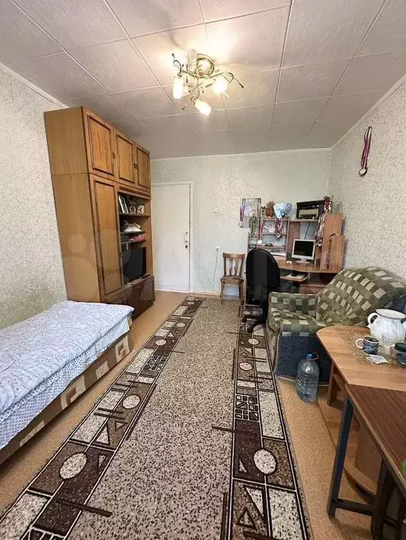 Комната 13,7 м в 2-к., 4/9 эт. - Фото 1