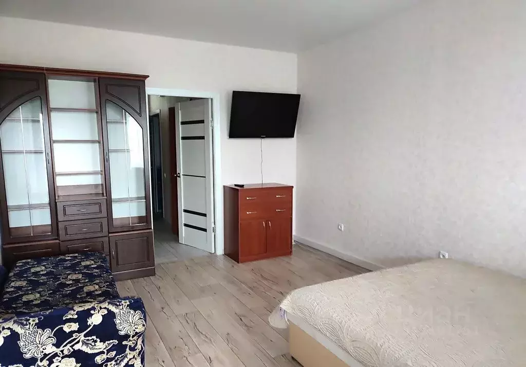 1-к кв. Крым, Алушта ул. Октябрьская, 7/5 (35.0 м) - Фото 0
